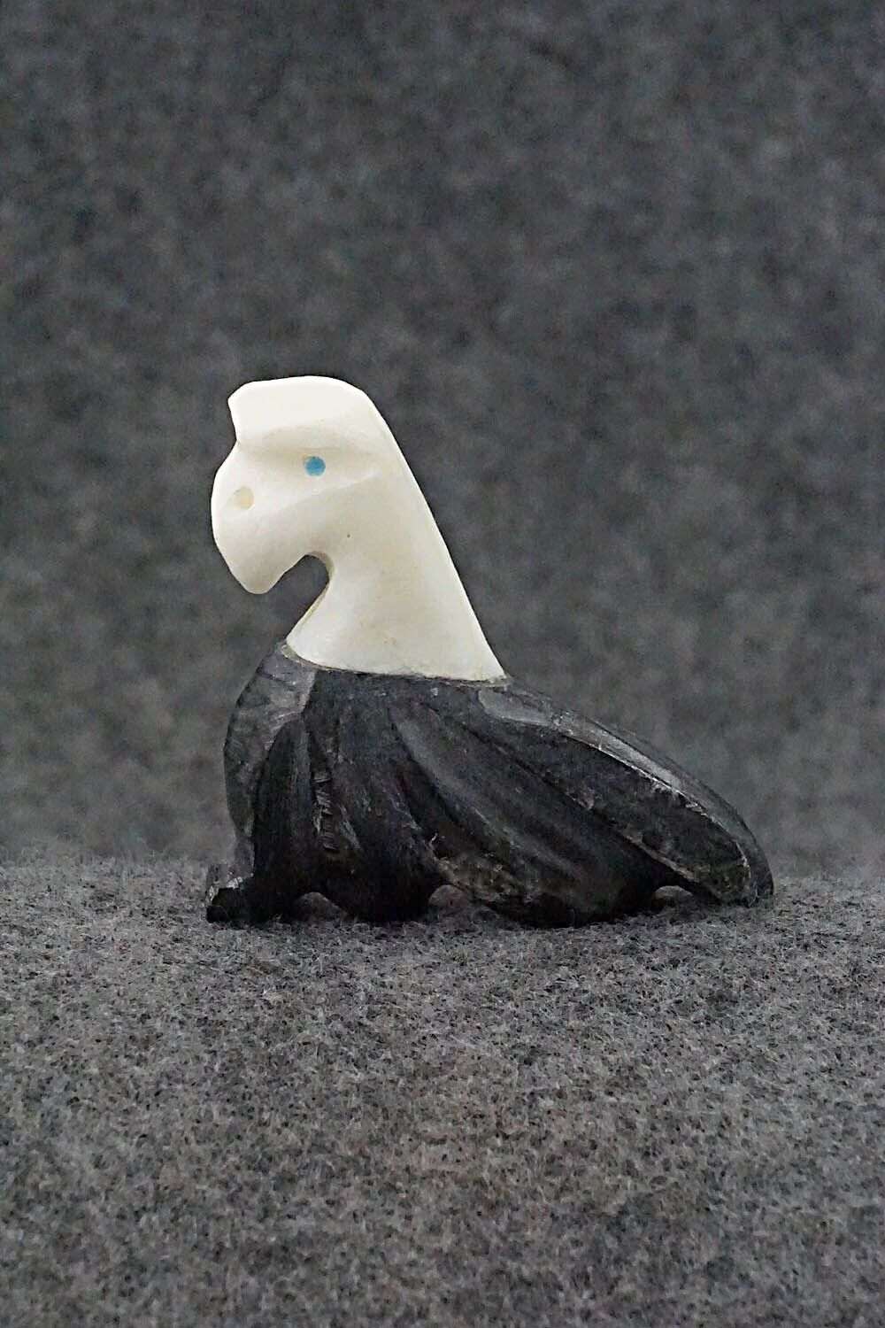 Eagle Zuni Fetish Carving - Kelly Lementino