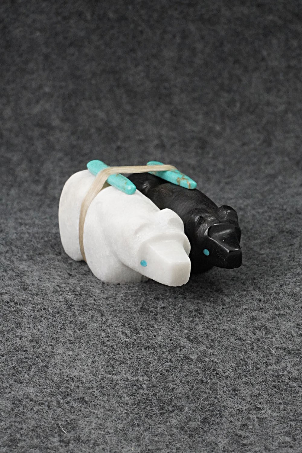 Bear Zuni Fetish Carving - Herbert Halate