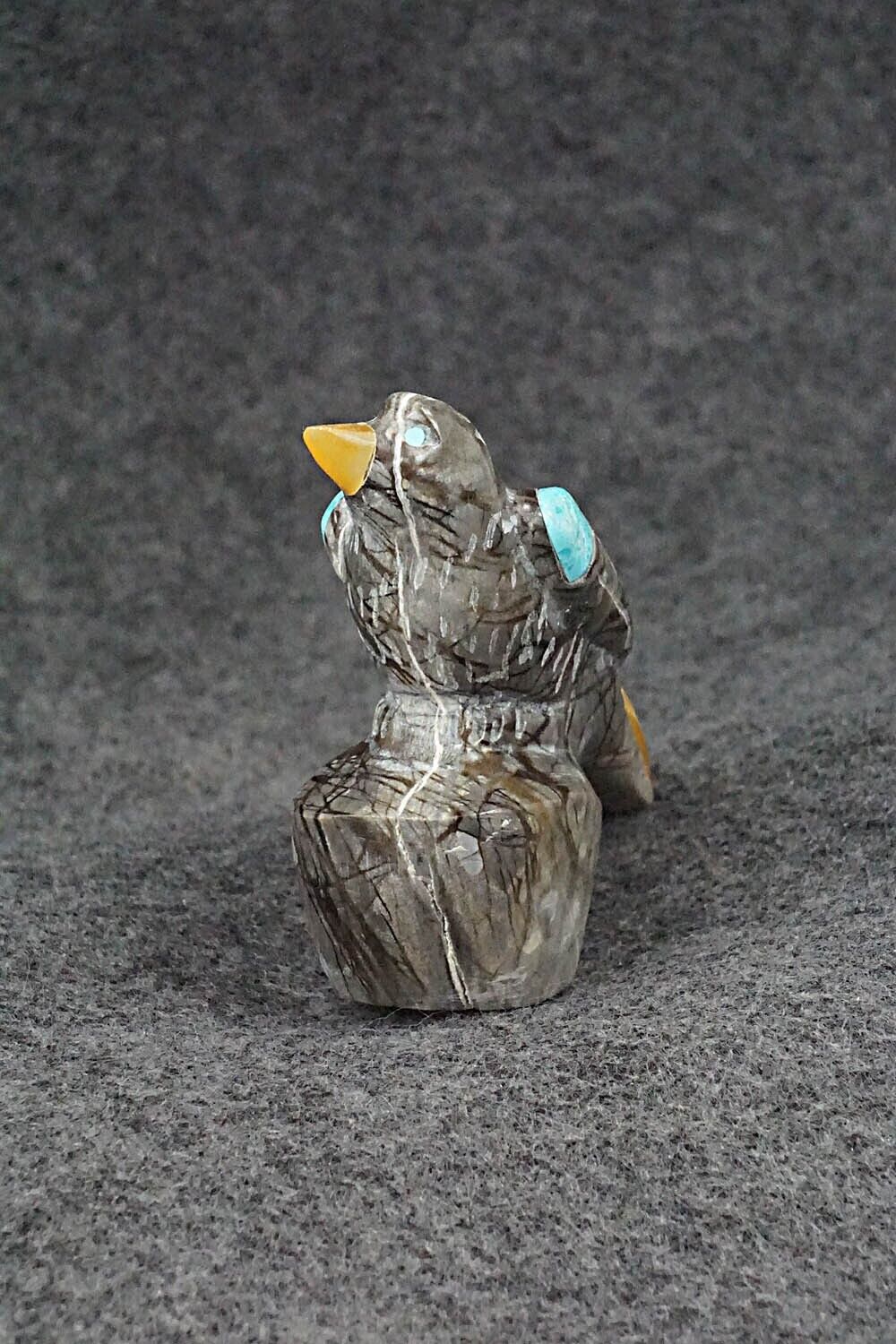 Eagle Zuni Fetish Carving - Freddie Leekya