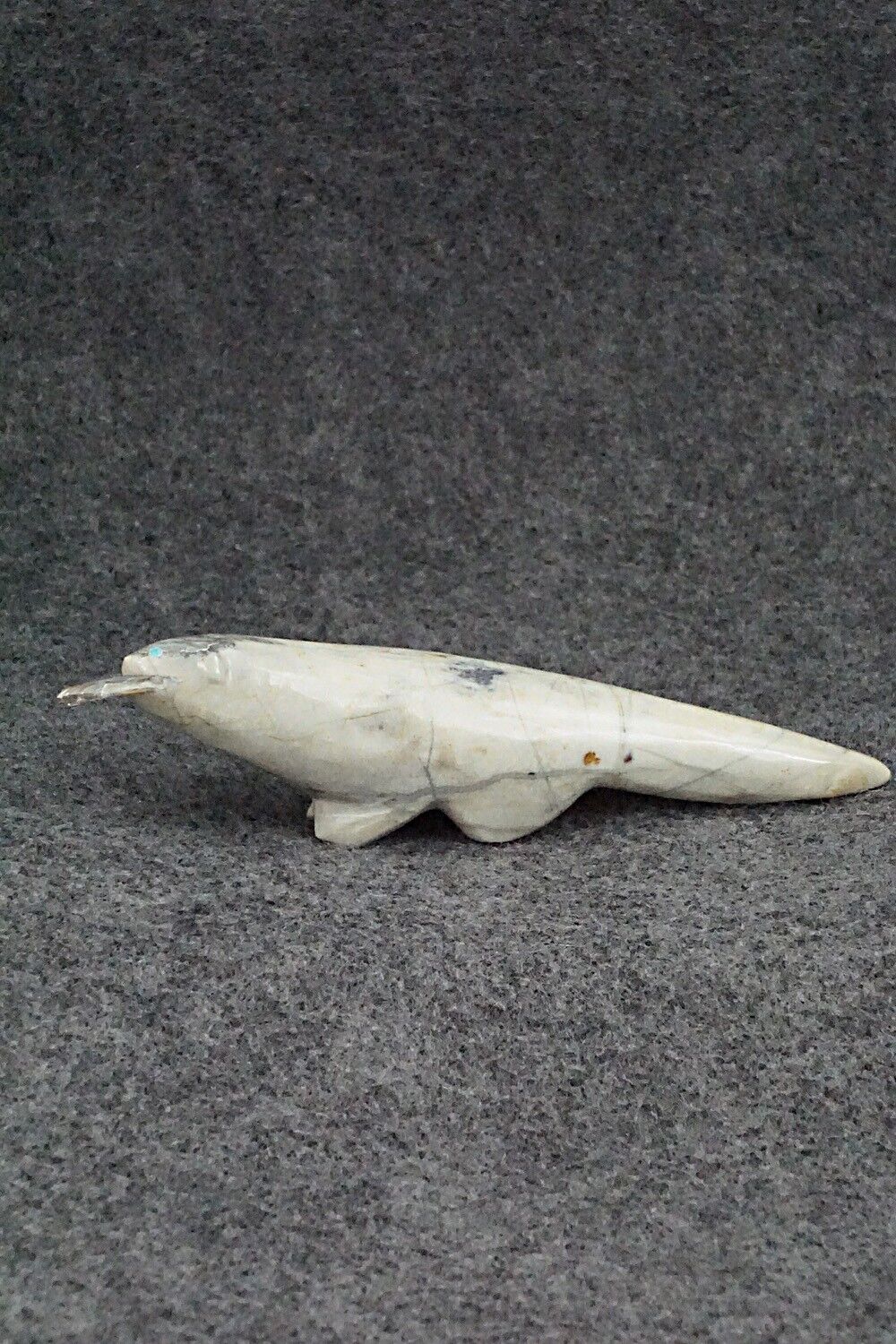 Otter with Fish Zuni Fetish Carving - Delvin Leekya