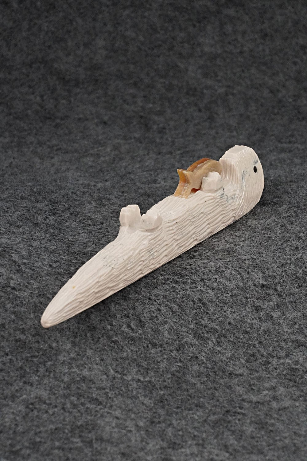 Otter Zuni Fetish Carving - Jesus Espino