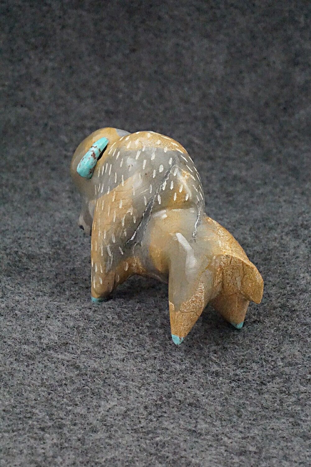 Buffalo Zuni Fetish Carving - Enrike Leekya