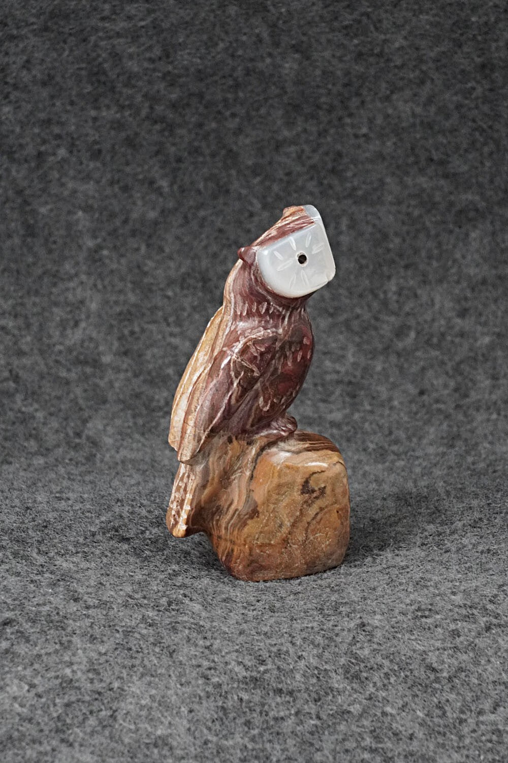 Owl Zuni Fetish Carving - Freddie Leekya