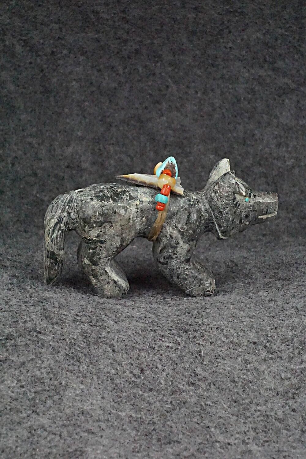 Wolf Zuni Fetish Carving - Douglas Martza