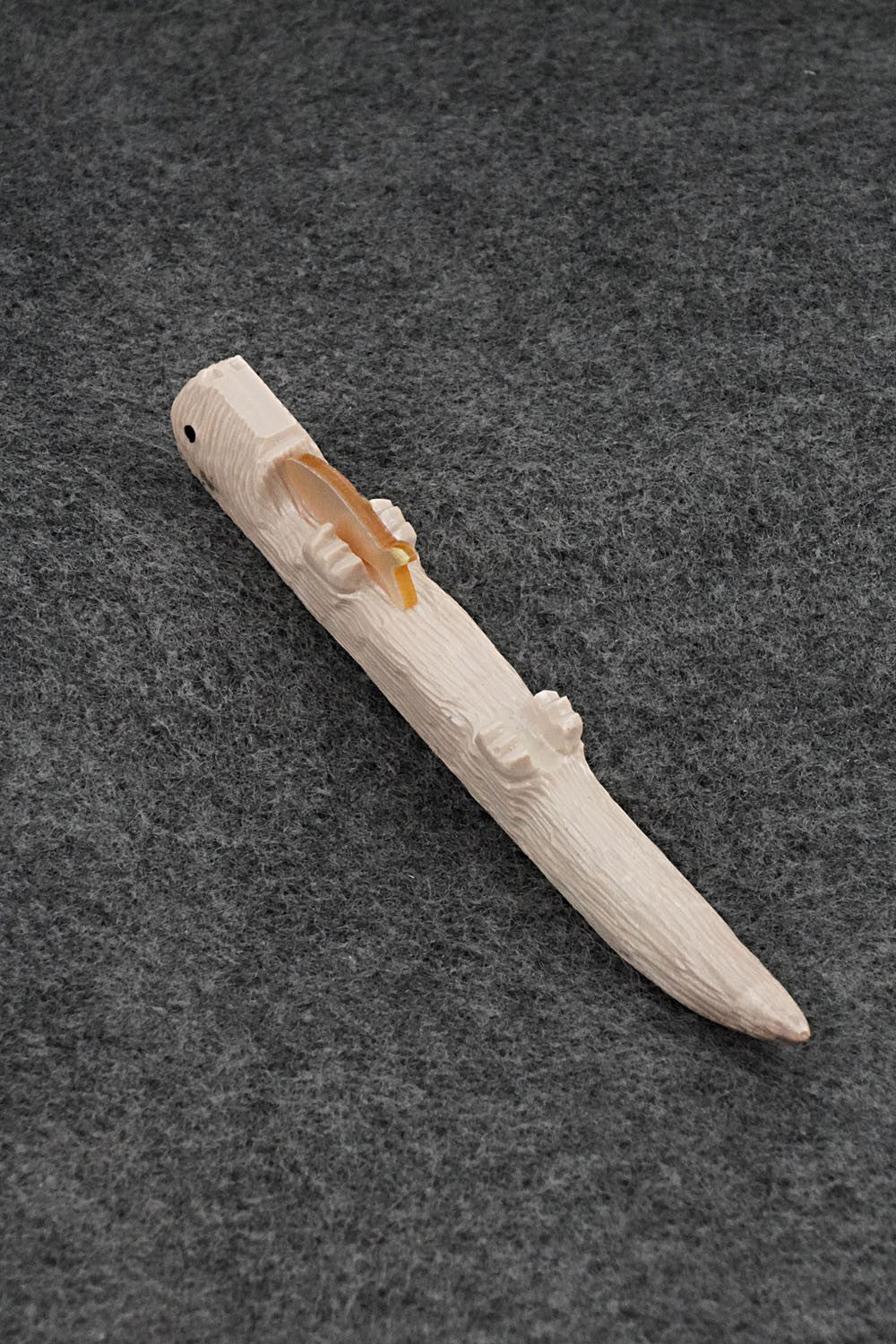 Otter Zuni Fetish Carving - Jesus Espino