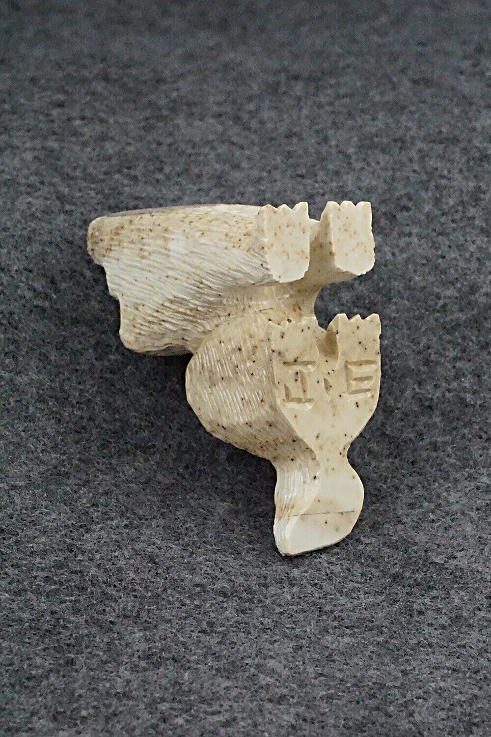Wolf Zuni Fetish Carving - Jesus Espino