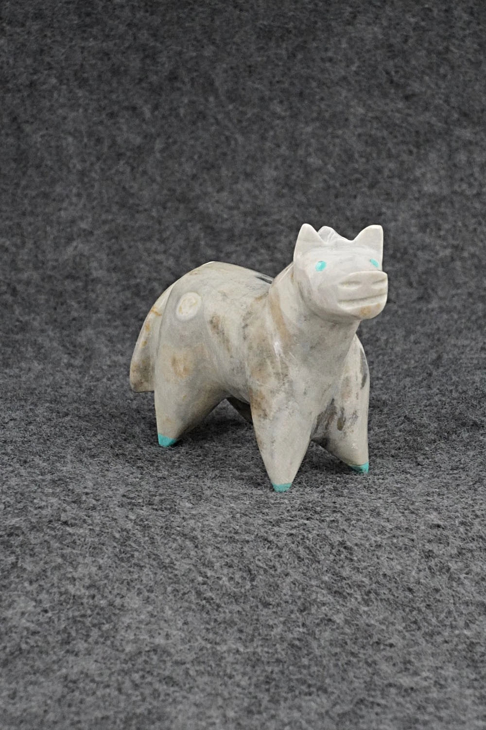 Horse Zuni Fetish Carving - Enrike Leekya