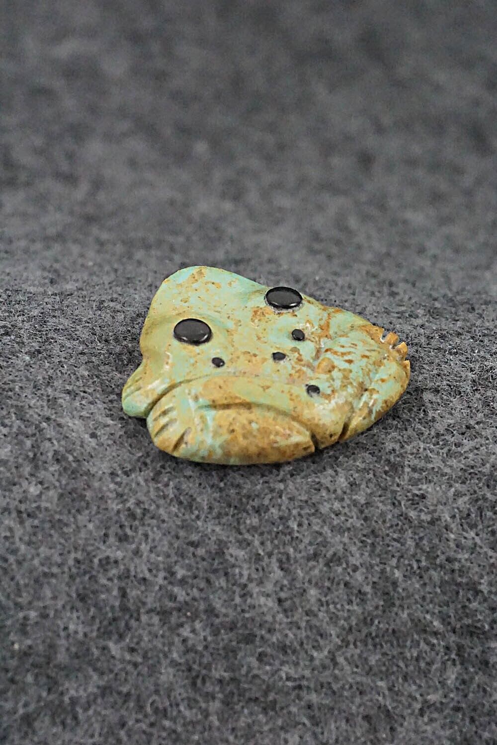 Frog Zuni Fetish Carving - Reynold Lunasee