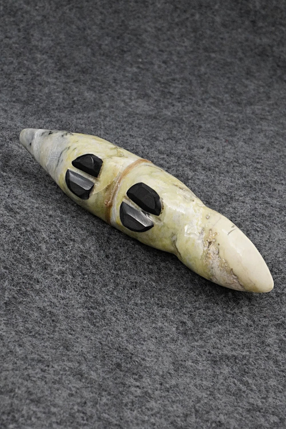 Fox Zuni Fetish Carving - Delvin Leekya