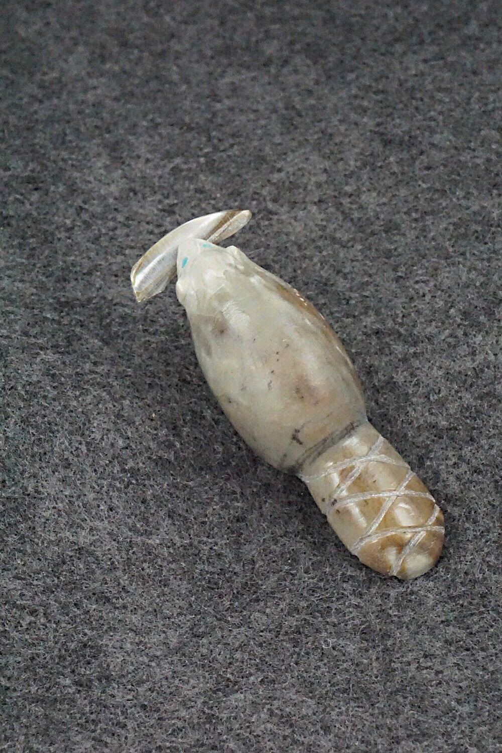 Beaver with Fish Zuni Fetish Carving - Delvin Leekya