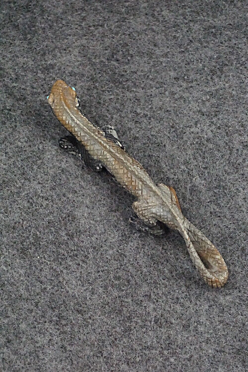 Lizard Zuni Fetish Carving - Lance Cheama