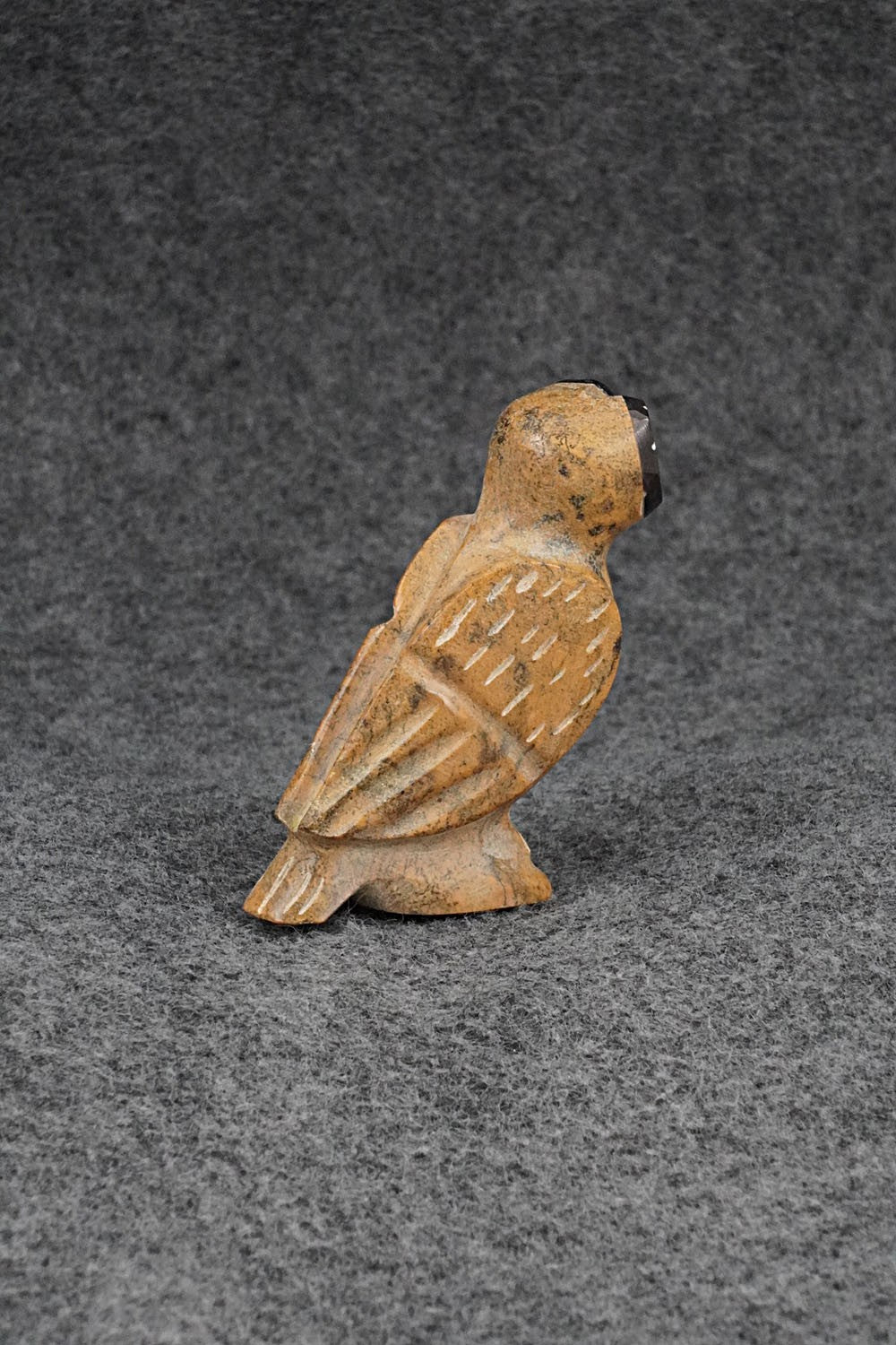 Owl Zuni Fetish Carving - Enrike Leekya