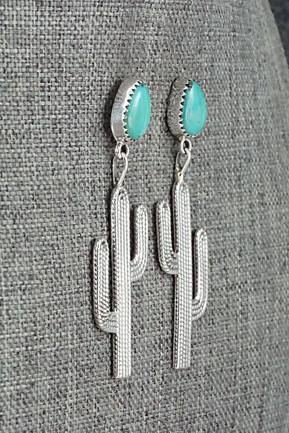 Turquoise & Sterling Silver Earrings - Verley Betone