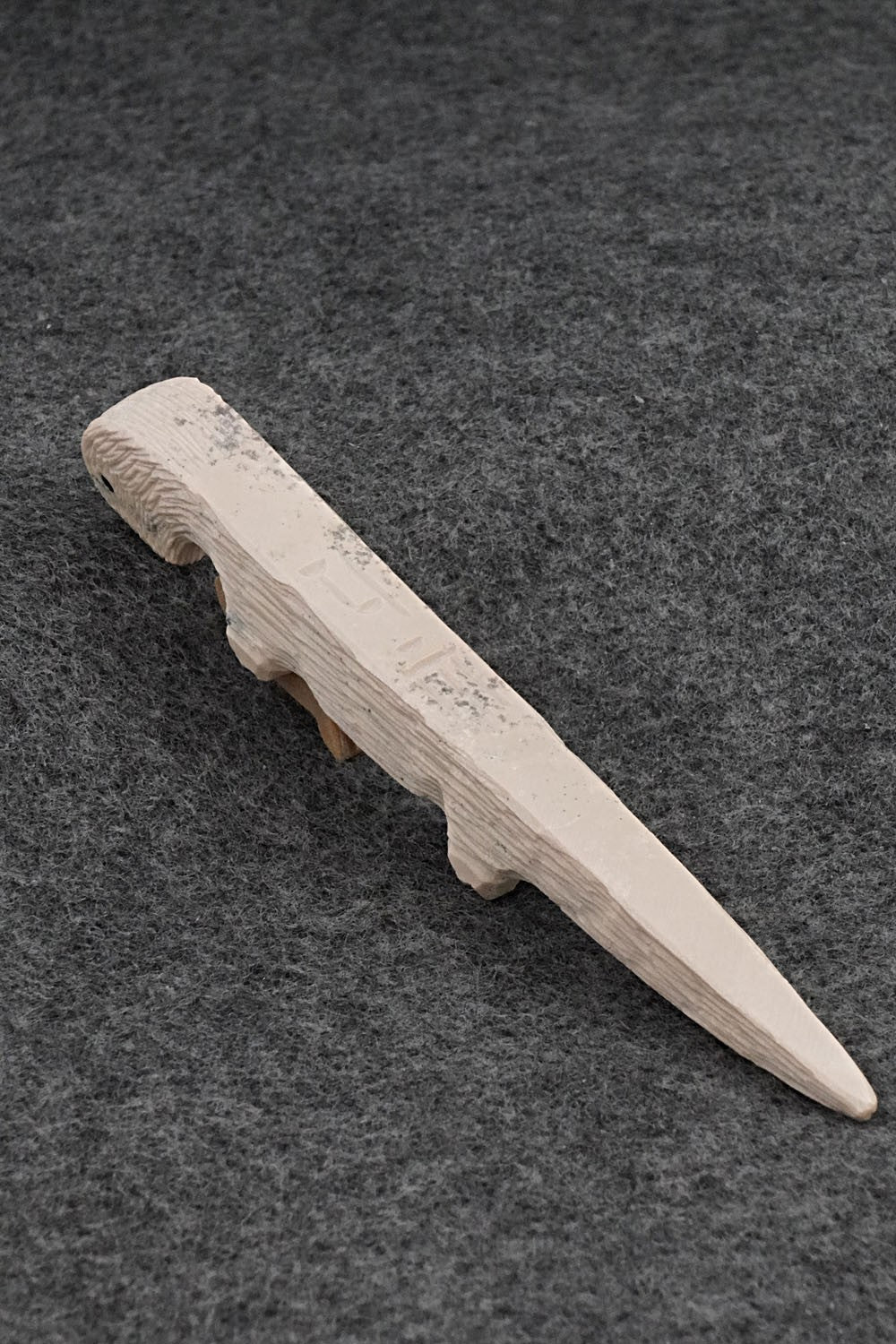 Otter Zuni Fetish Carving - Jesus Espino