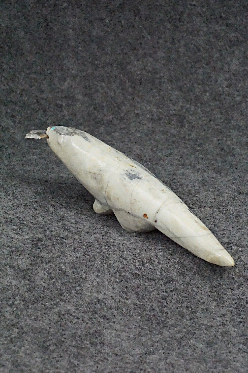 Otter with Fish Zuni Fetish Carving - Delvin Leekya
