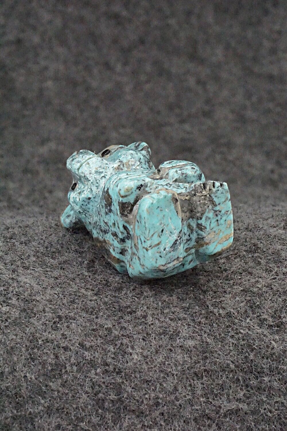 Bear Zuni Fetish Carving - Reynold Lunasee