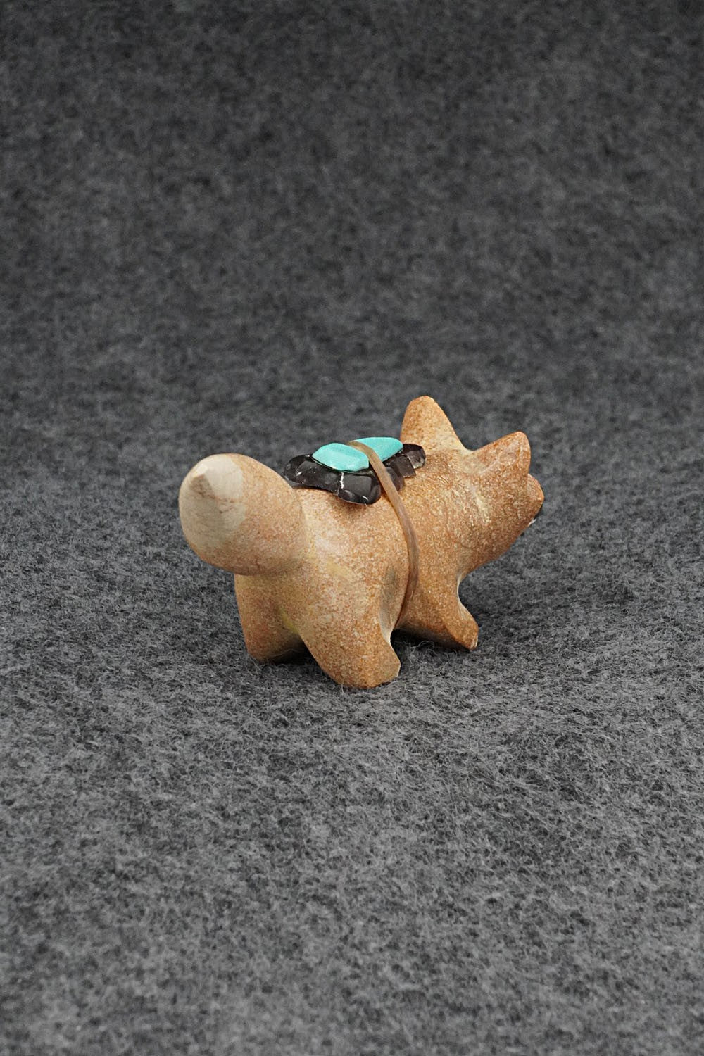 Fox Zuni Fetish Carving - Enrike Leekya