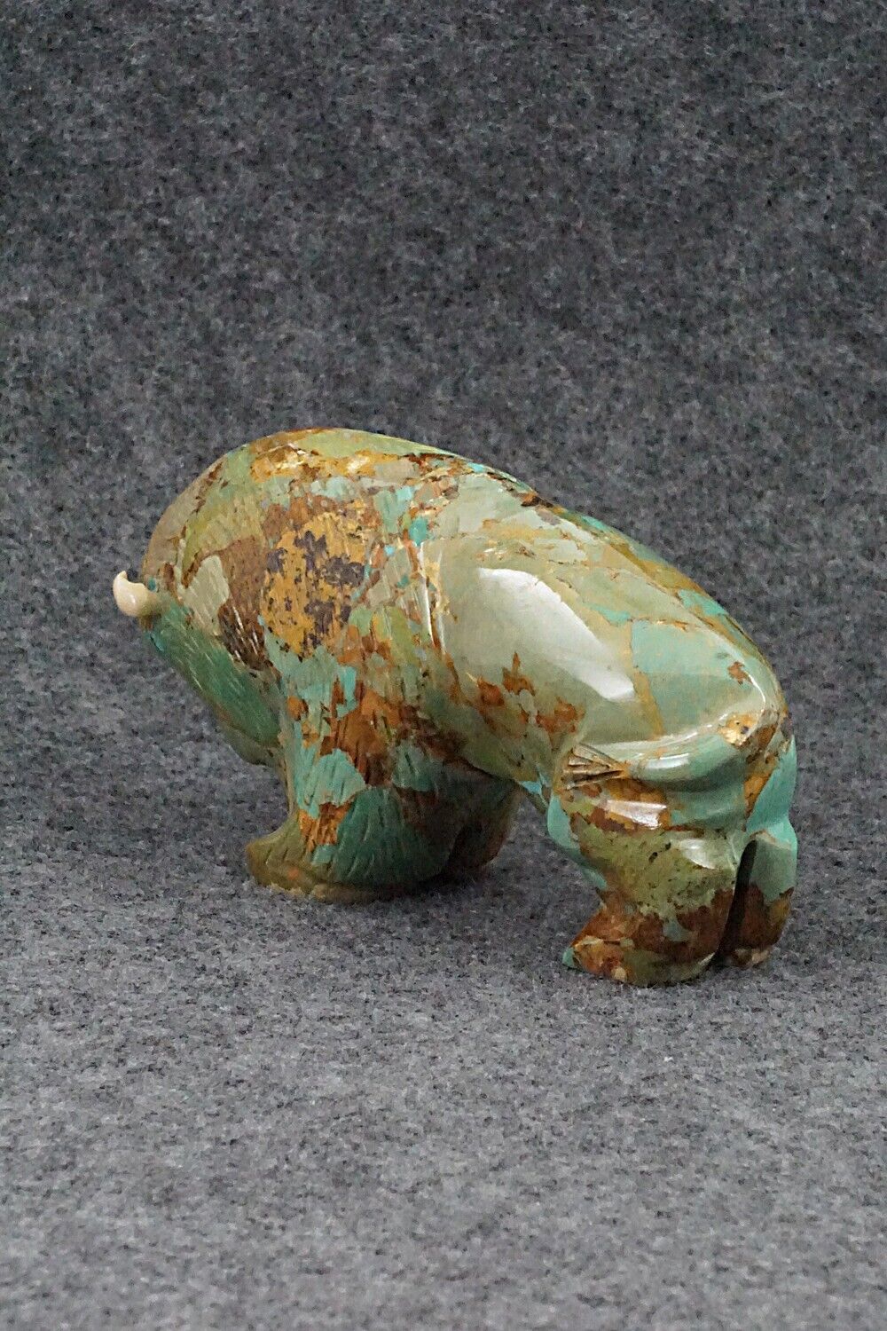 Buffalo Zuni Fetish Carving - Amos Pino