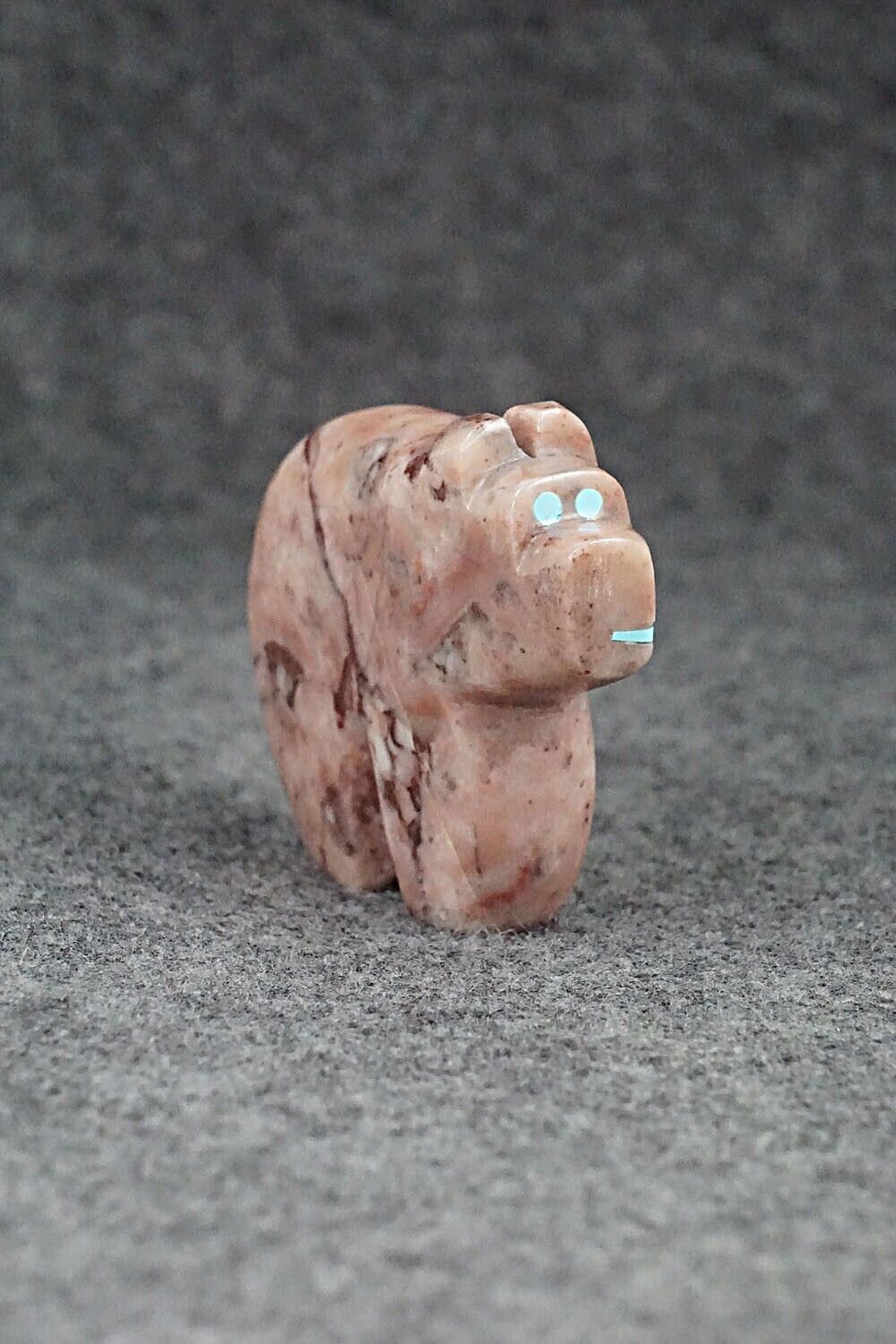 Bear Zuni Fetish Carving - Bernard Laiwakete