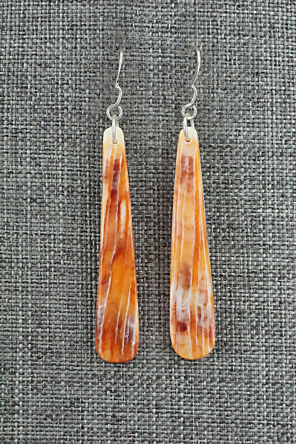 Spiny Oyster & Sterling Silver Earrings - Jesus Espino
