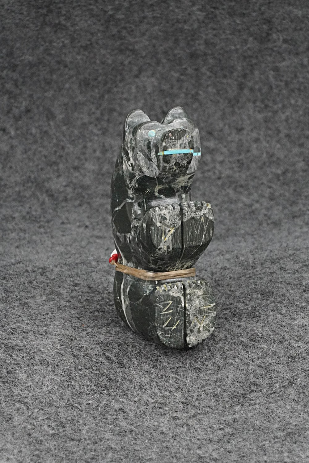 Bear Zuni Fetish Carving - Douglas Martza