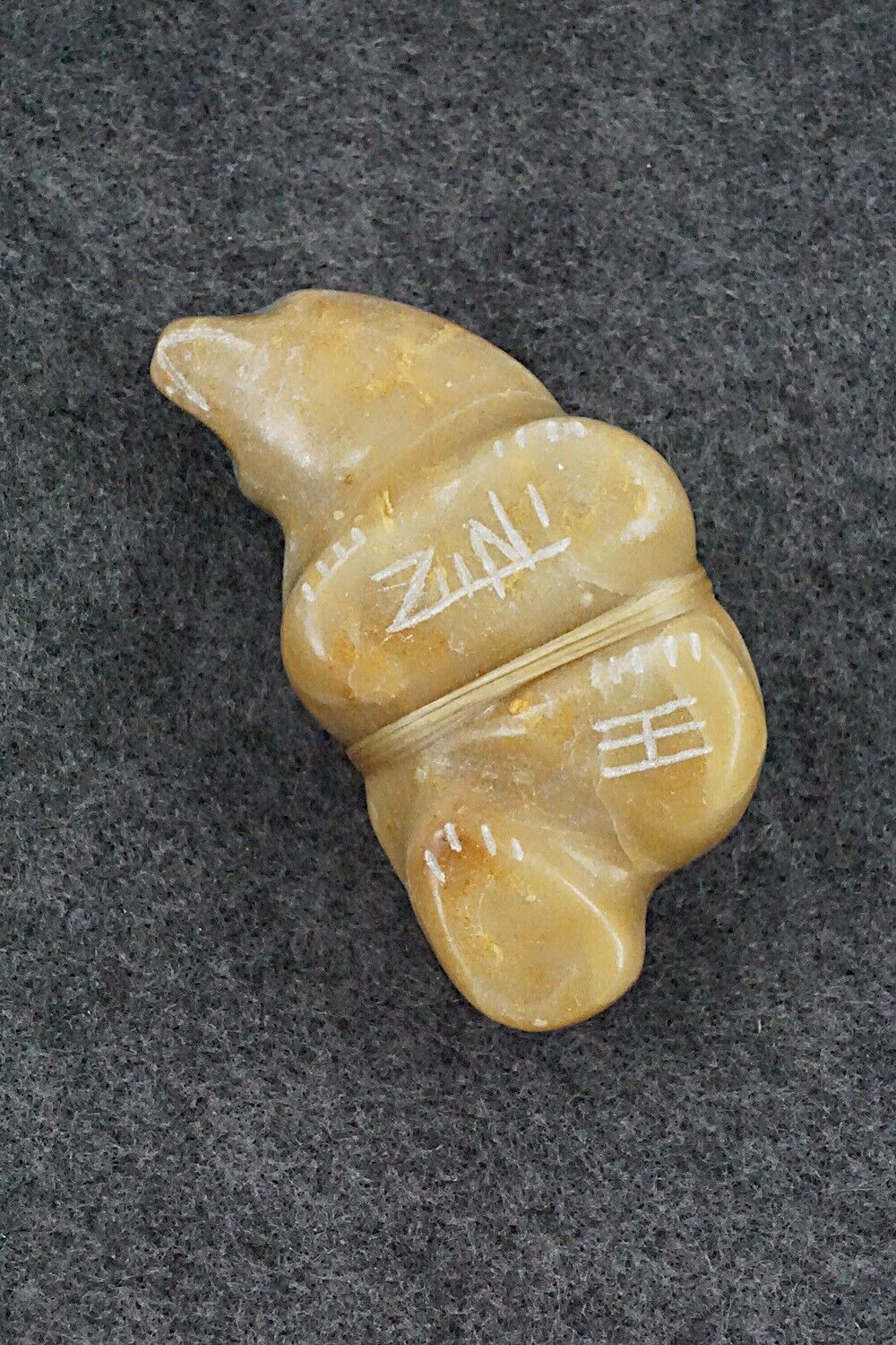 Bear Zuni Fetish Carving - Herbert Halate