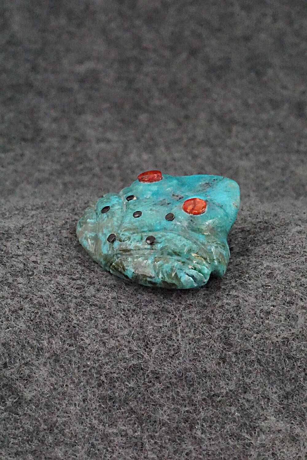 Frog Zuni Fetish Carving - Reynold Lunasee