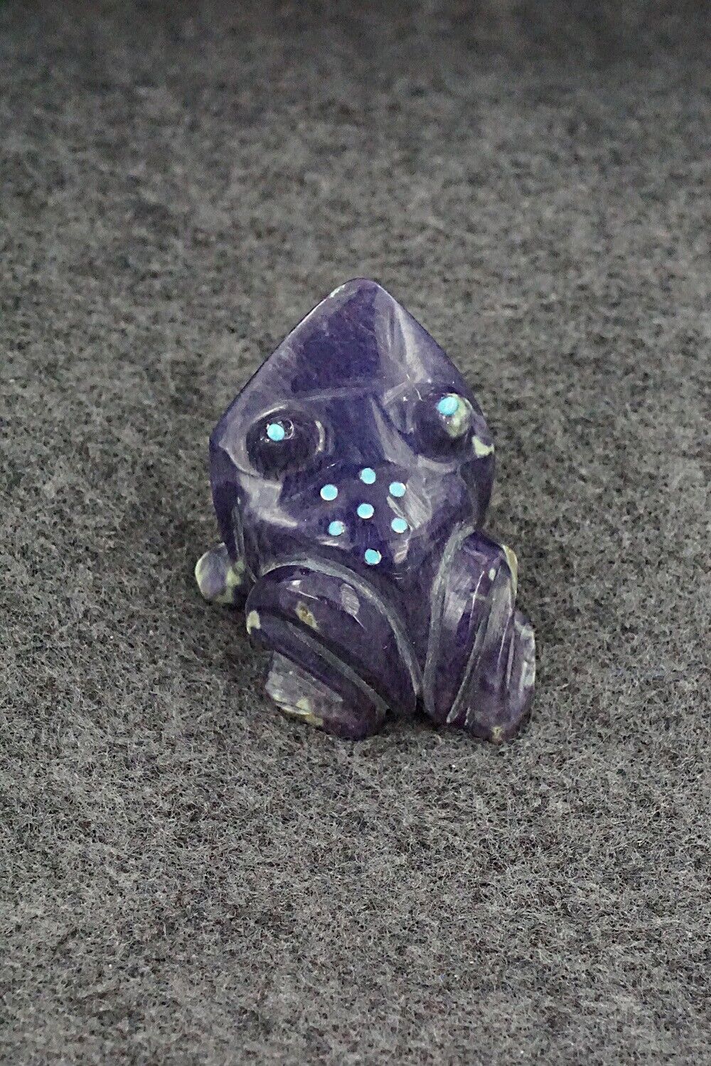 Frog Zuni Fetish Carving - Albert Livingston