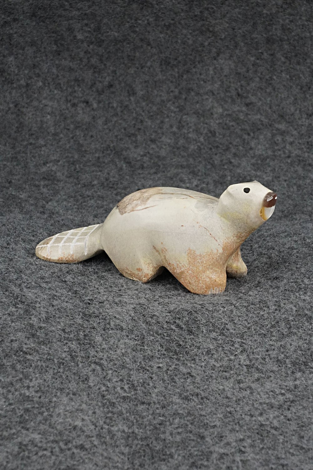 Beaver Zuni Fetish Carving - Enrike Leekya