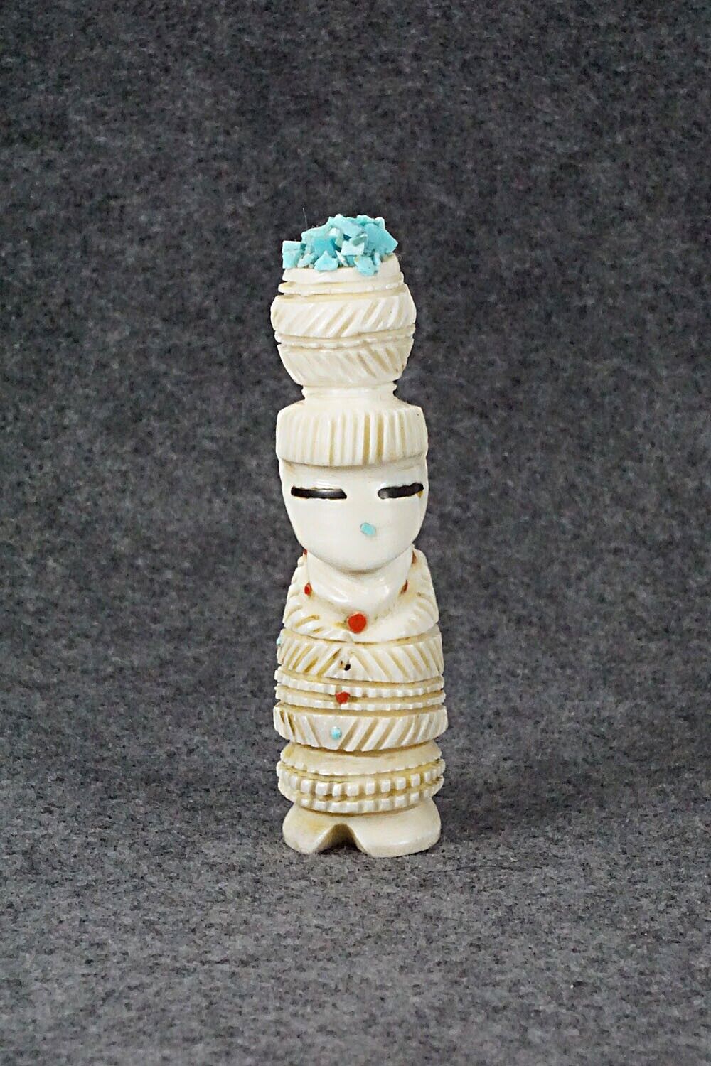 Corn Maiden Zuni Fetish Carving - Carl Etsate