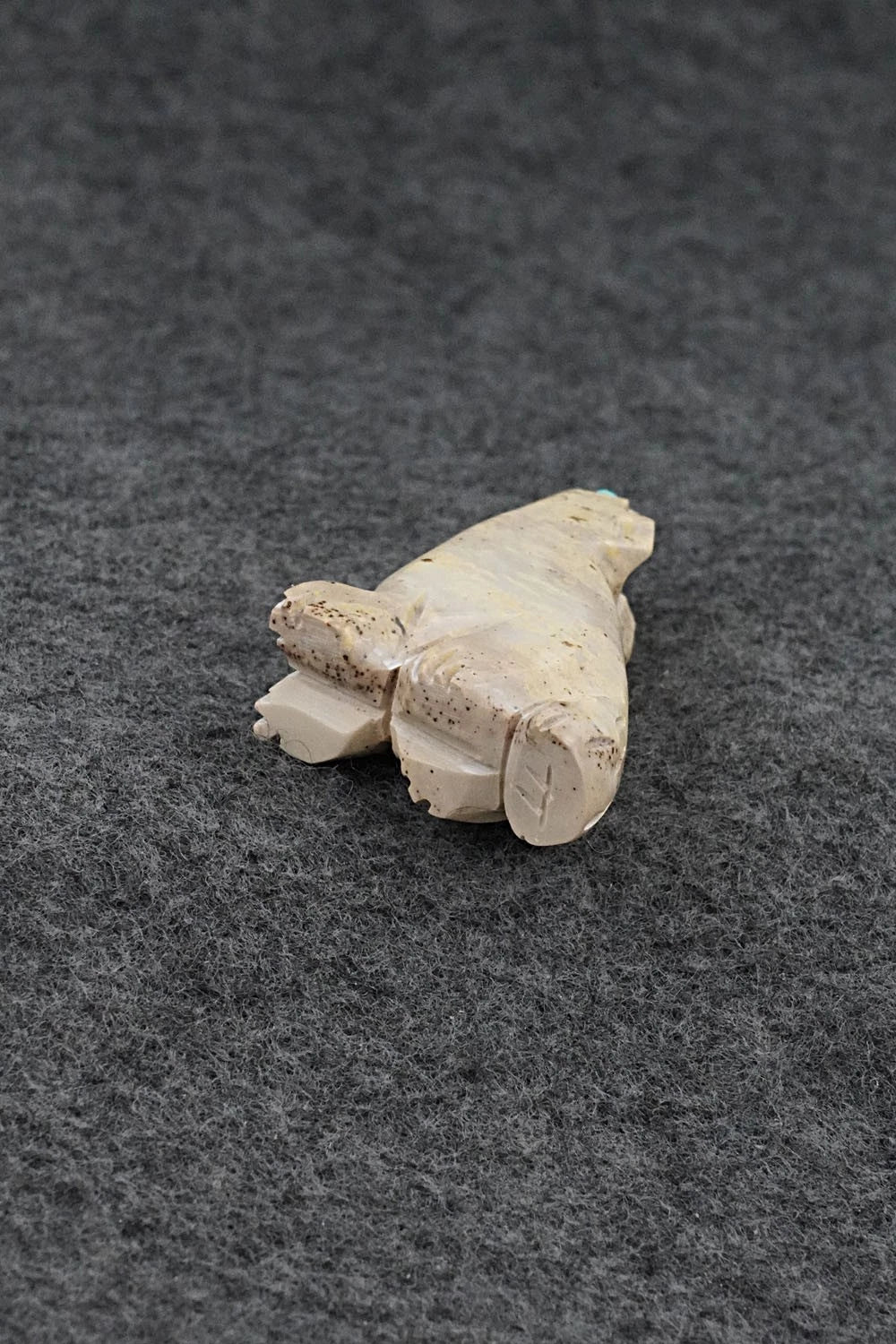 Wolf Zuni Fetish Carving - Cody Chavez