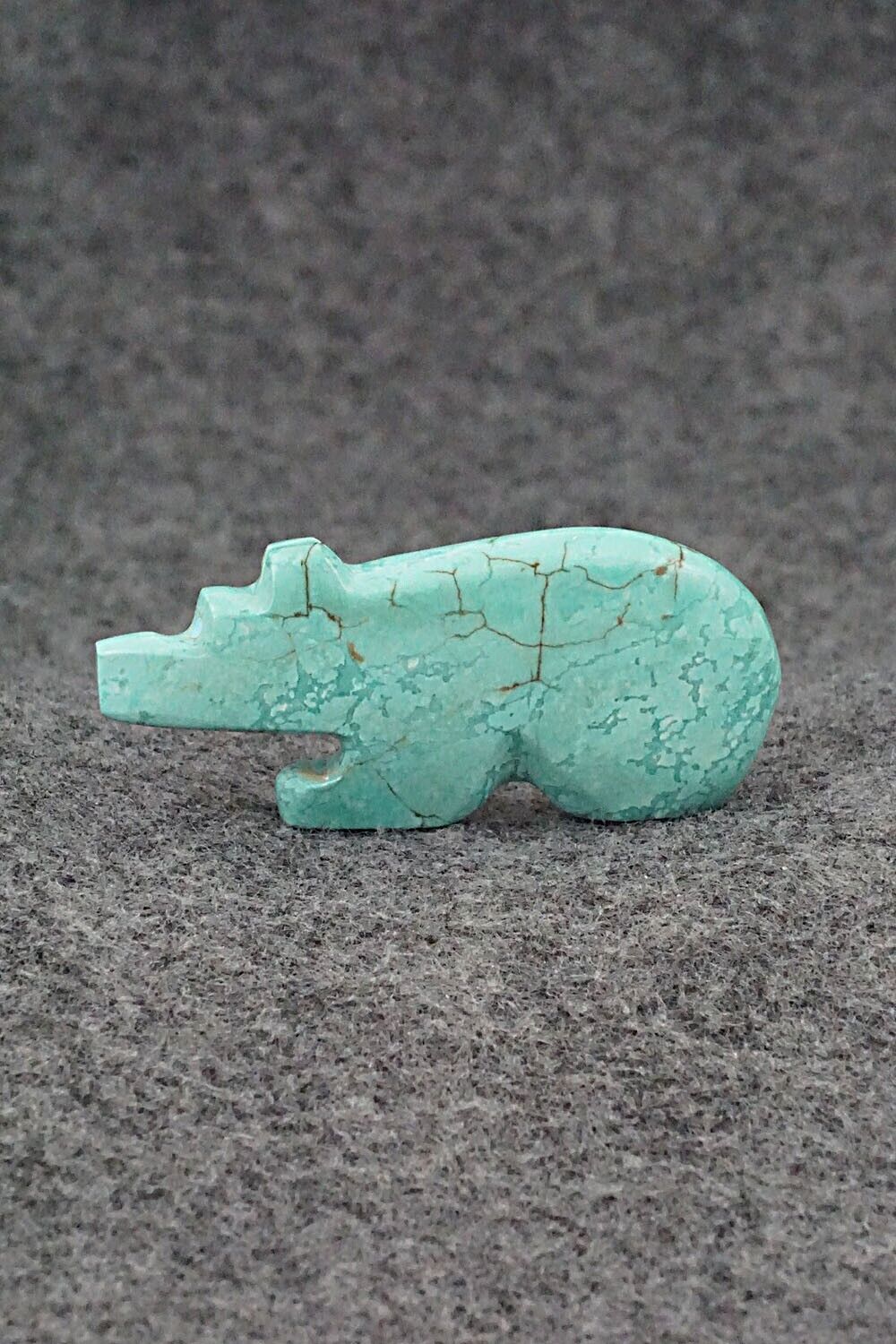 Bear Zuni Fetish Carving - Bernard Laiwakete