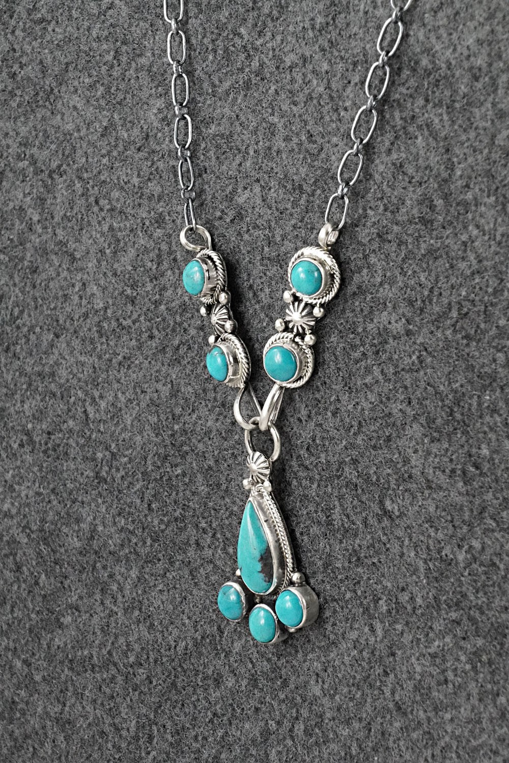 Turquoise & Sterling Silver Necklace - Verley Betone