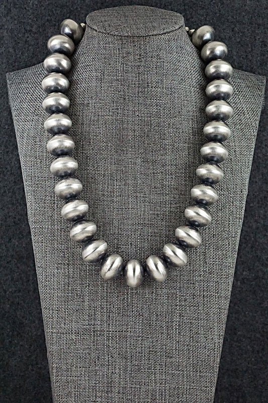 Sterling Silver Navajo Pearl Necklace 18" - Bryannen Halwood