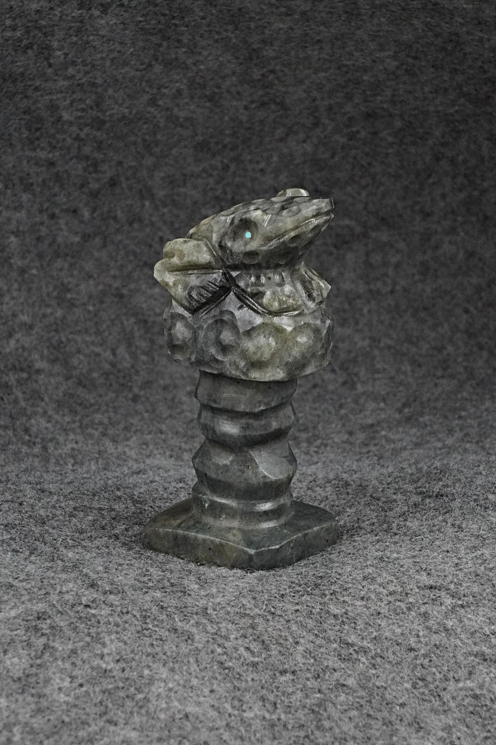 Frog Zuni Fetish Carving - Tony Mackel