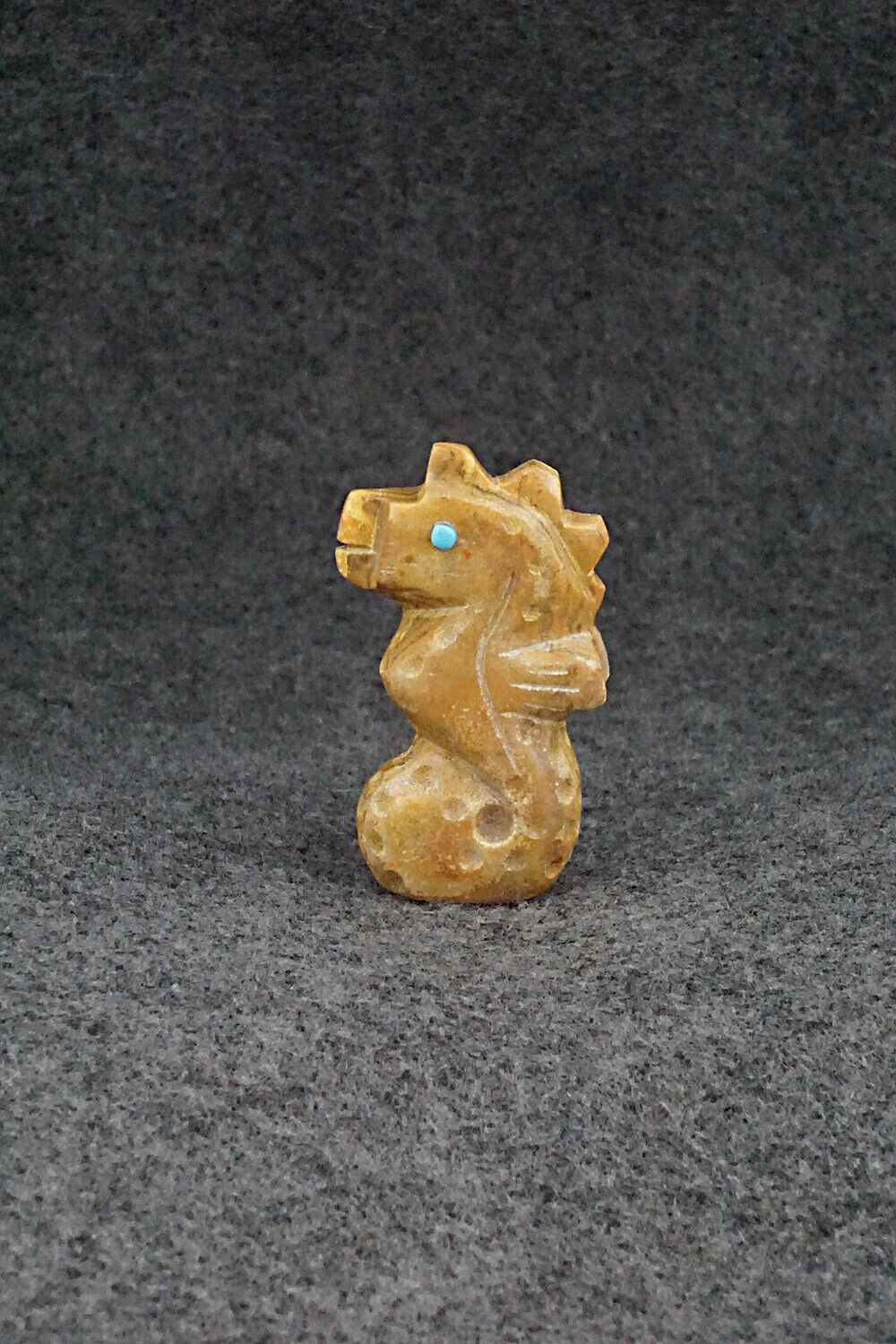Seahorse Zuni Fetish Carving - Cody Chavez