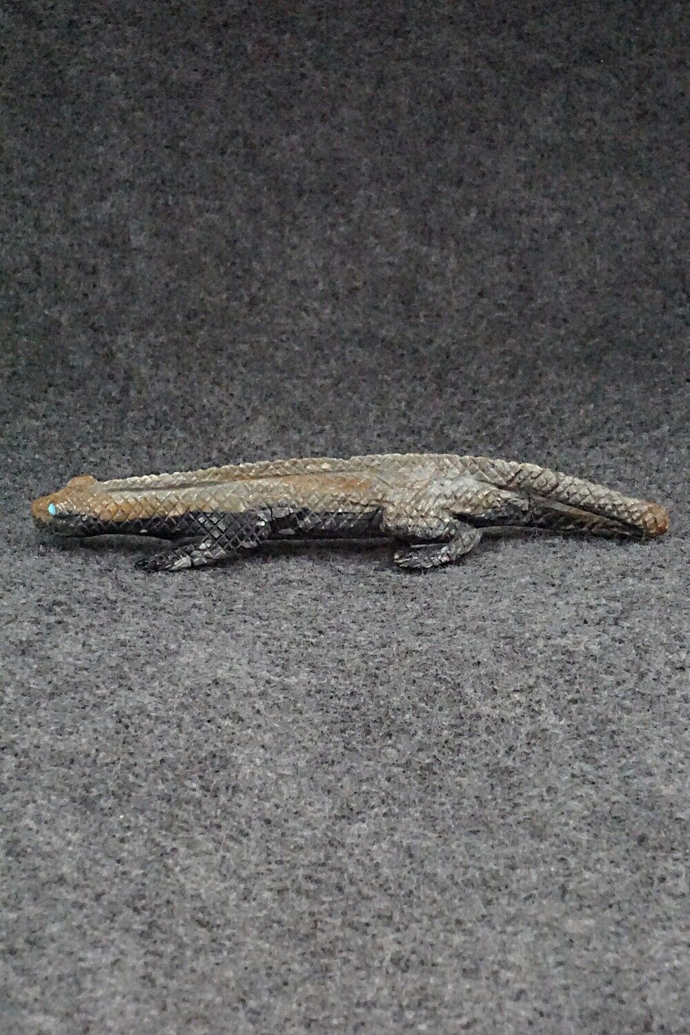 Lizard Zuni Fetish Carving - Lance Cheama
