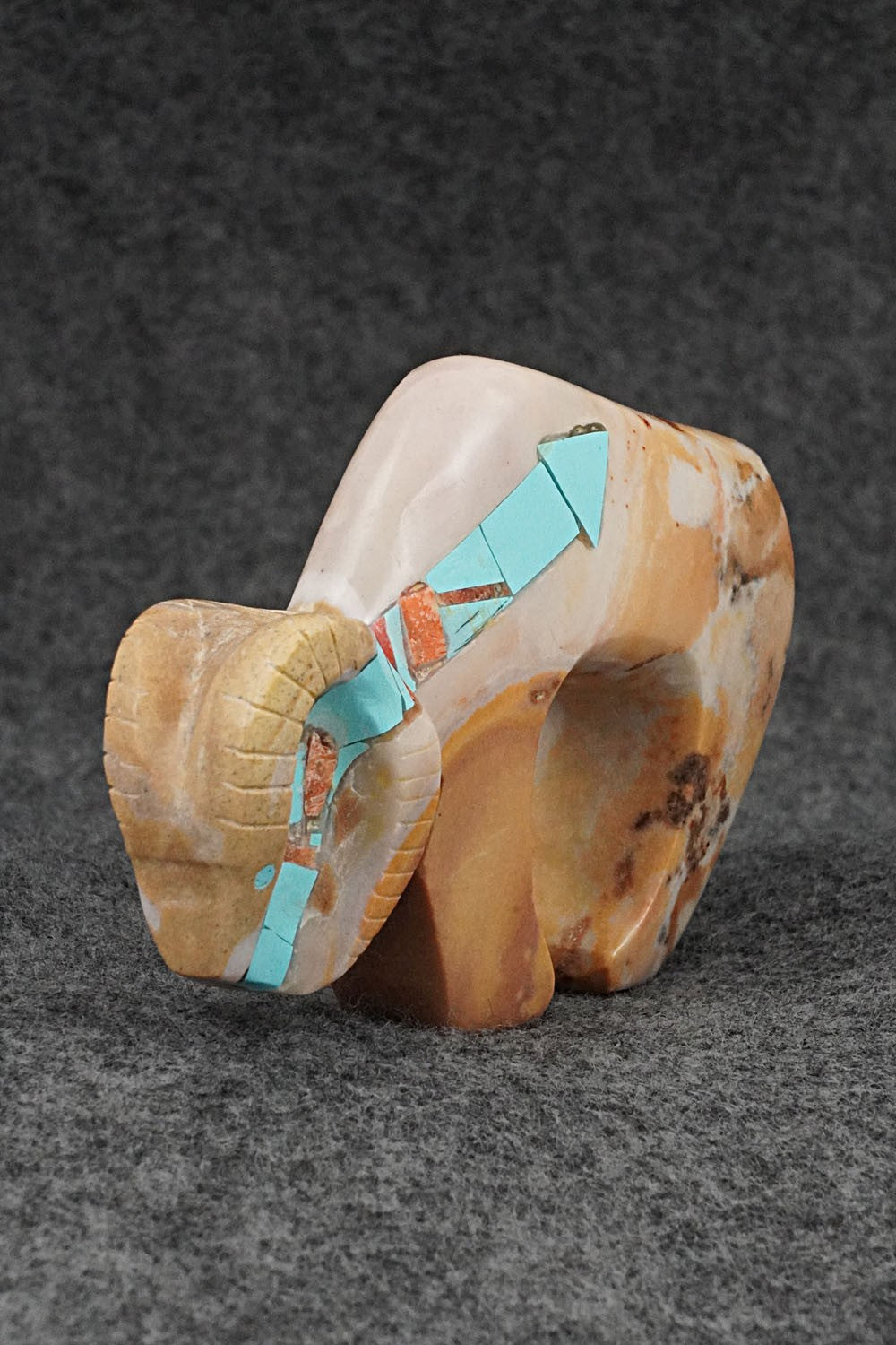 Ram Zuni Fetish Carving - Donovan Laiwakete