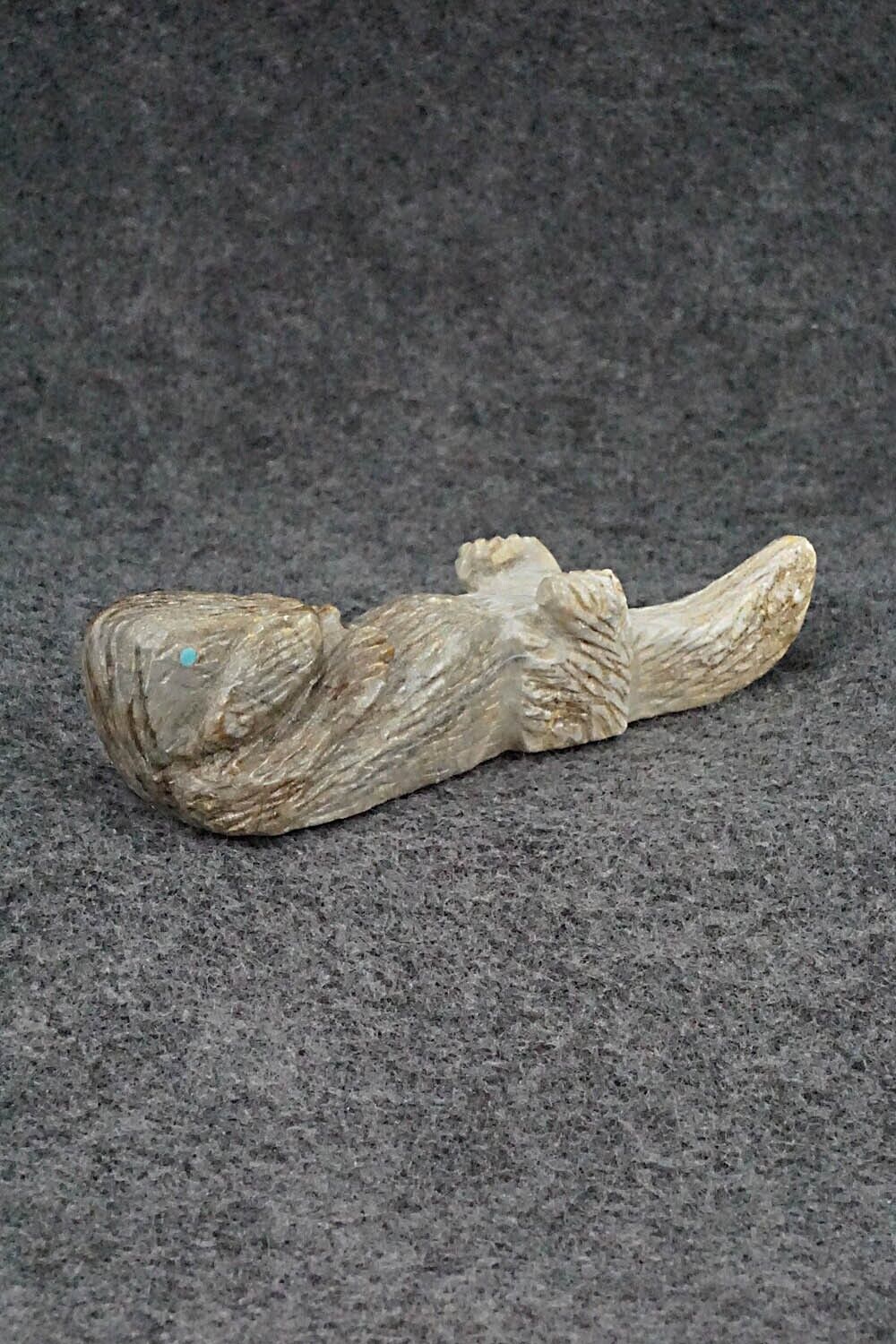 Otter Zuni Fetish Carving - Tony Mackel