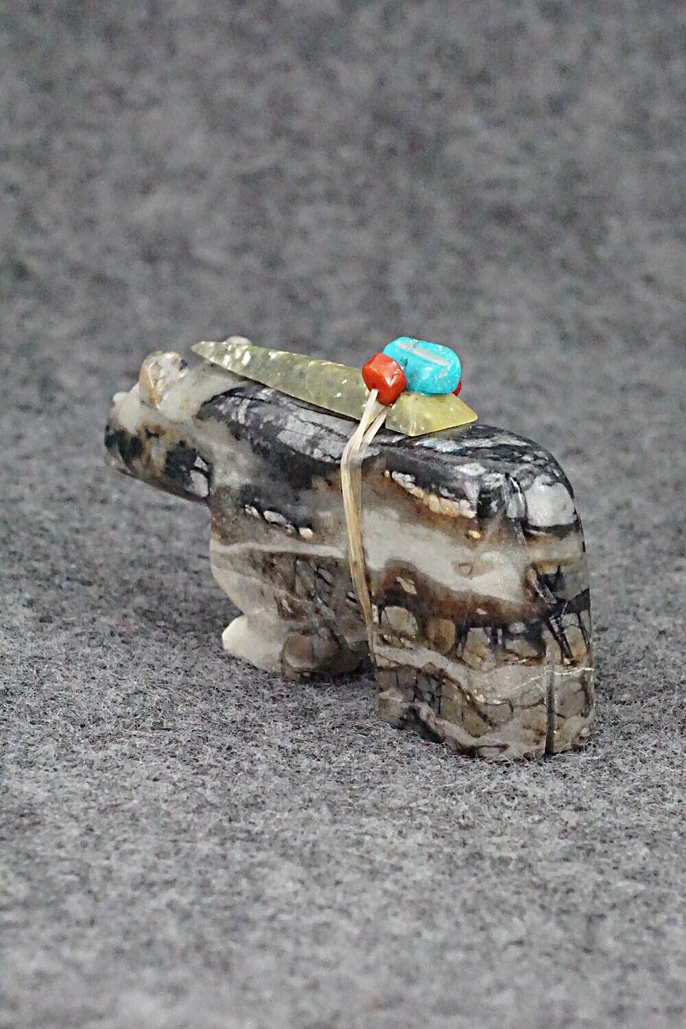 Bear Zuni Fetish Carving - Alex Tsethlikai
