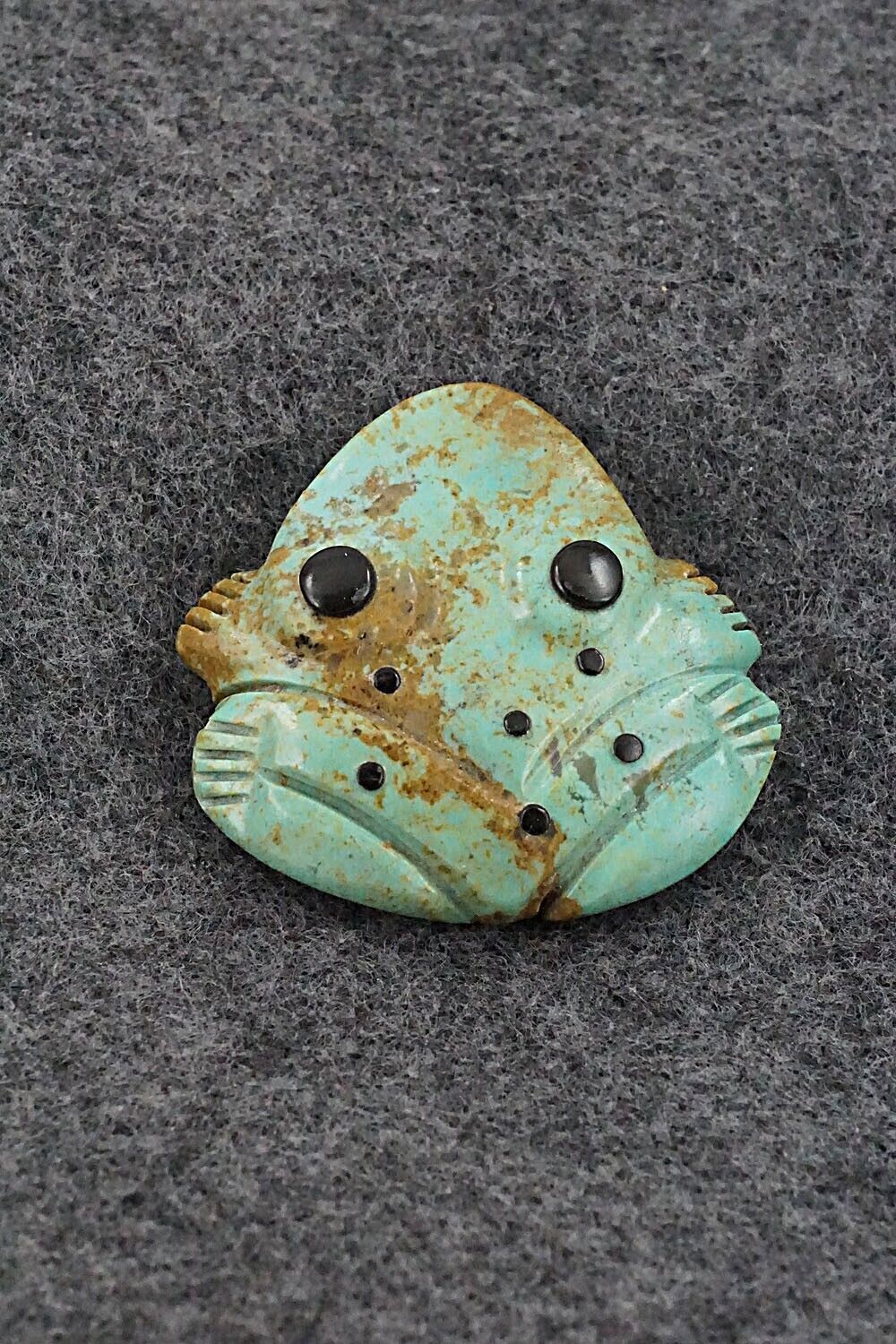 Frog Zuni Fetish Carving - Reynold Lunasee