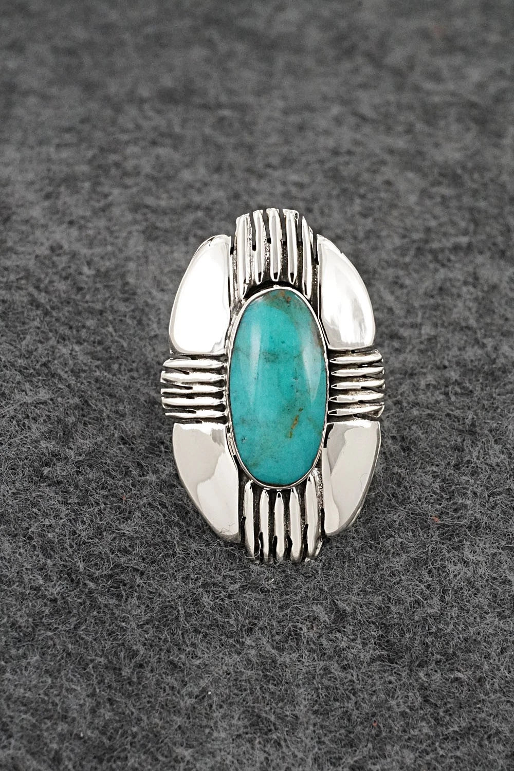 Turquoise & Sterling Silver Ring - Mike Smith - Size 7