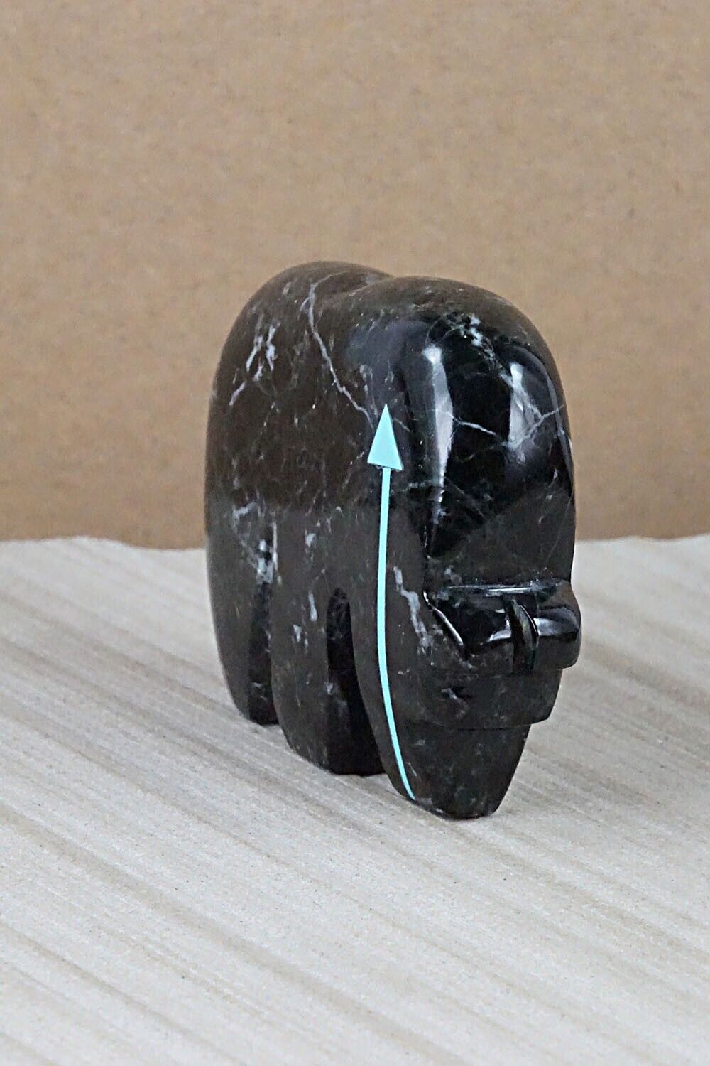 Bear Zuni Fetish Carving - Bernard Laiwakete