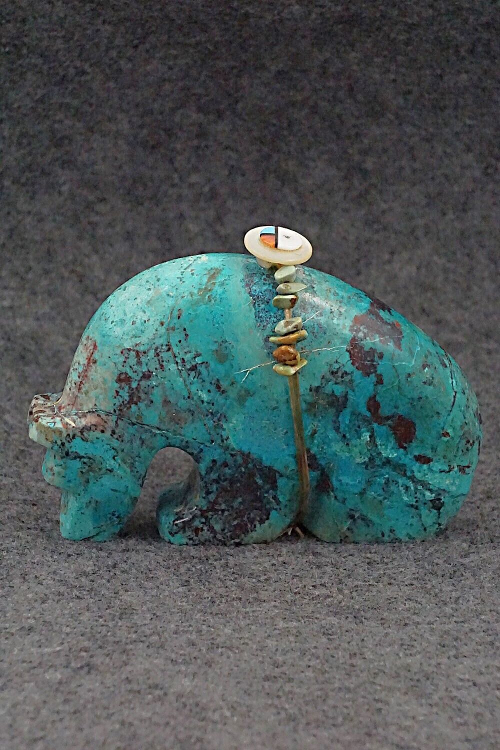 Bear Zuni Fetish Carving - Bernard Laiwakete