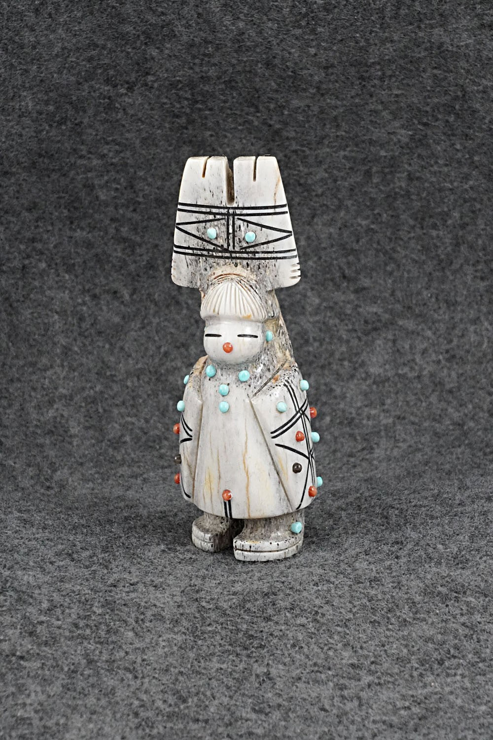 Corn Maiden Zuni Fetish Carving - Claudia Peina