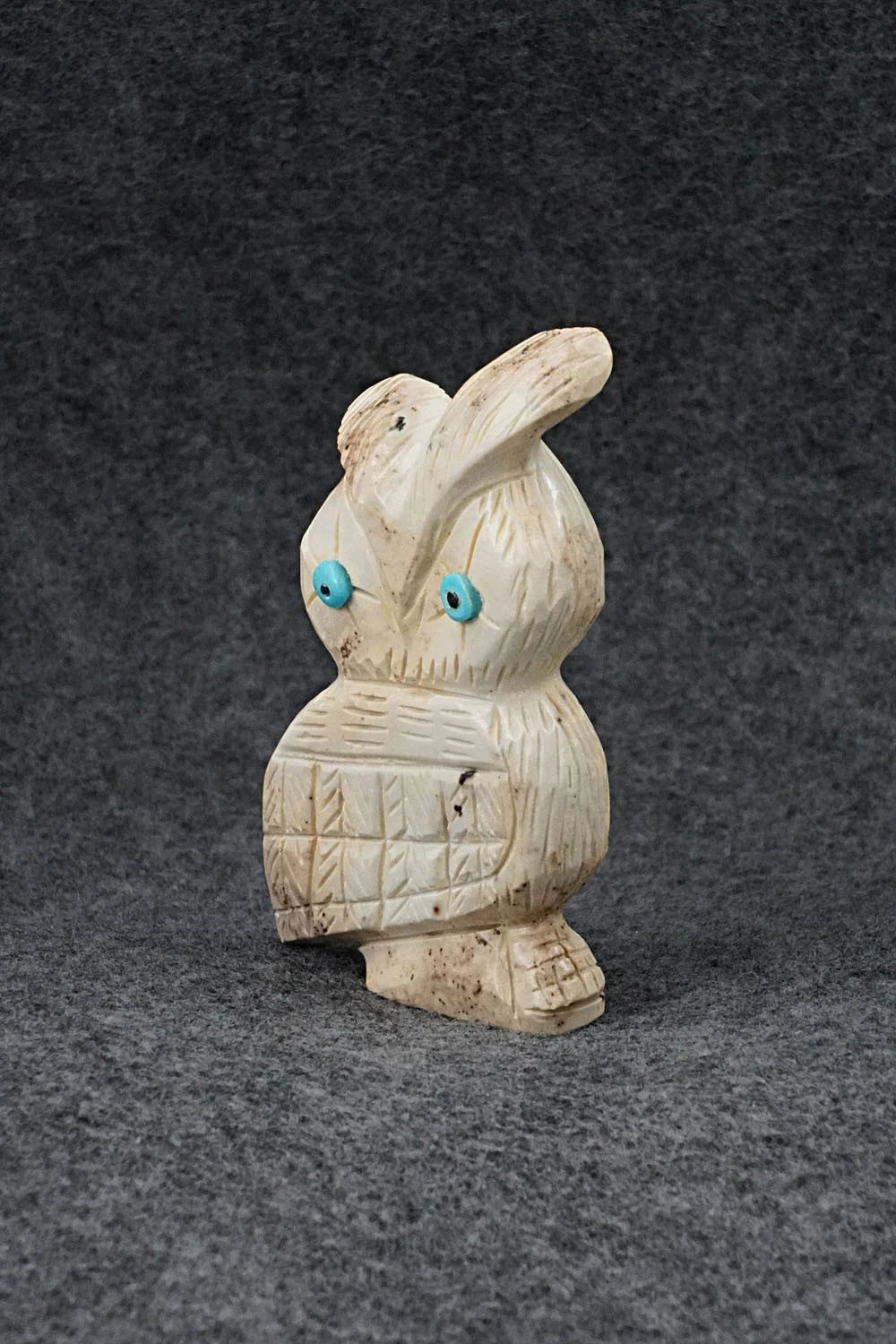 Owl Zuni Fetish Carving - Danette Laate