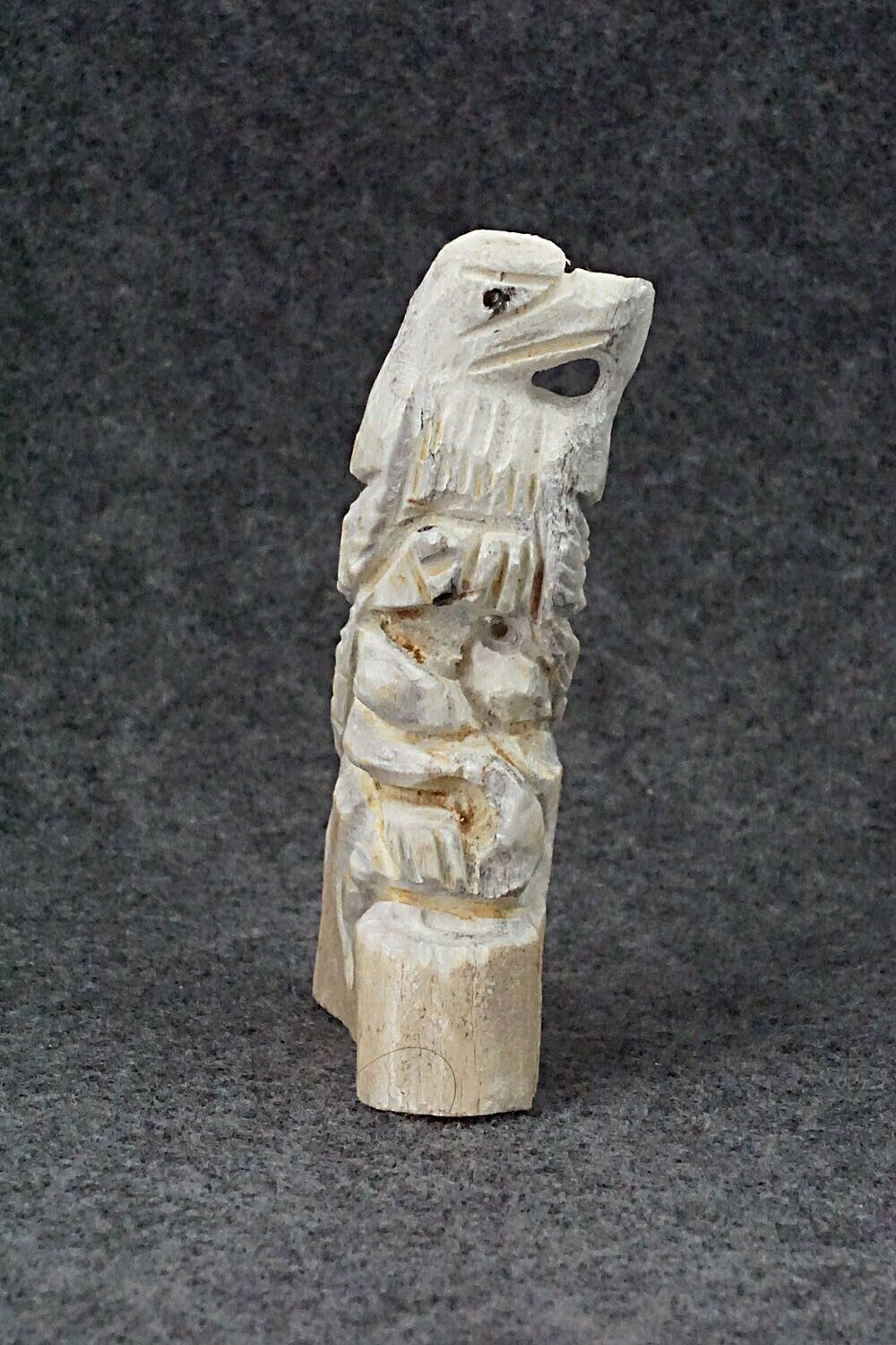 Eagle Zuni Fetish Carving - Jerrold Lahaleon