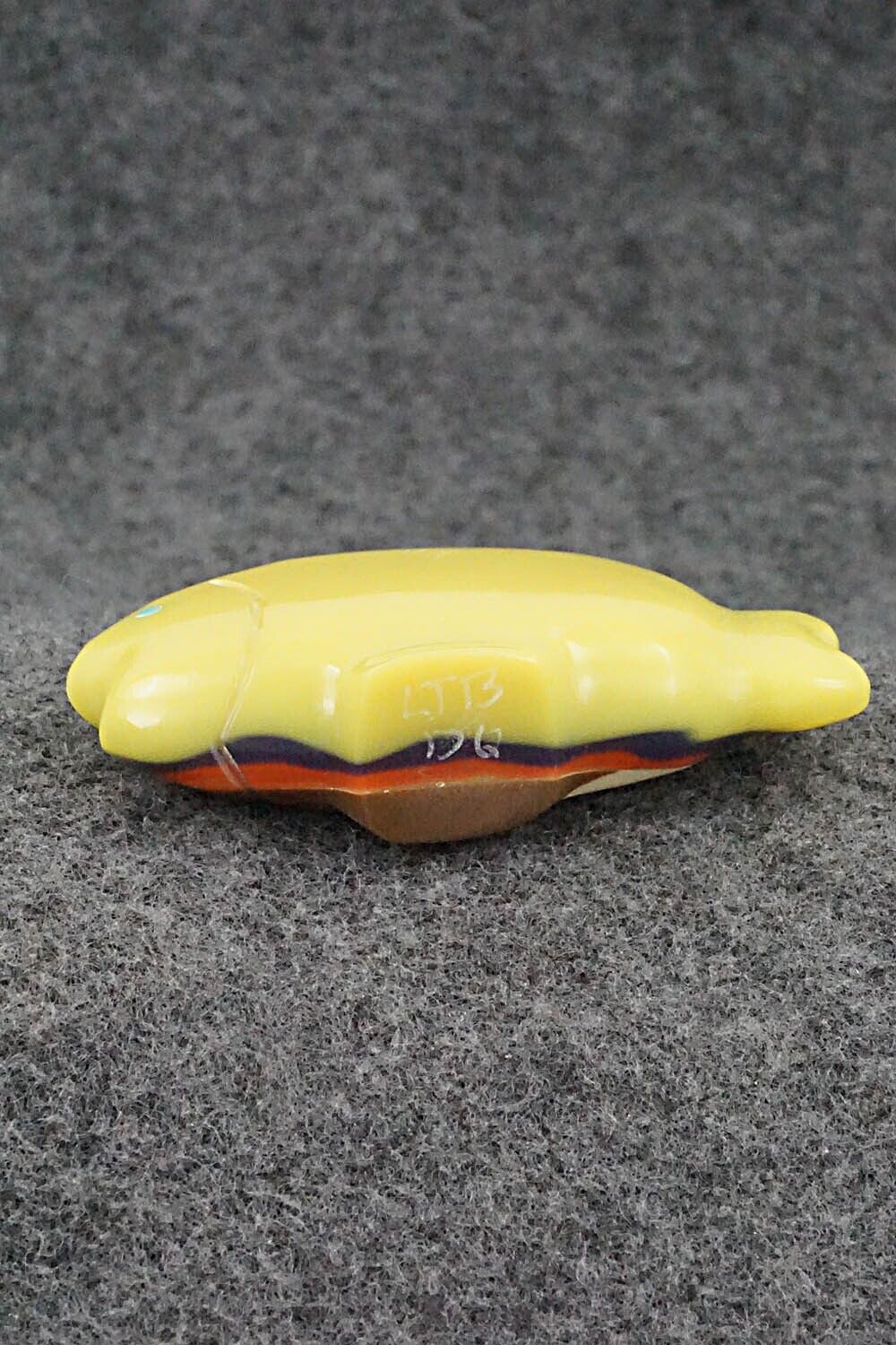 Fish Zuni Fetish Carving - Daphne Quam