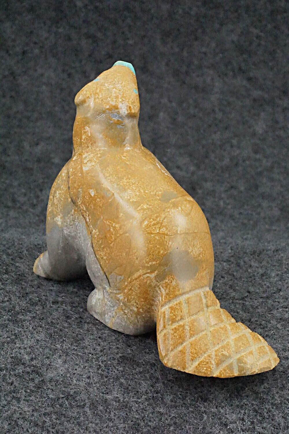 Beaver Zuni Fetish Carving - Enrike Leekya