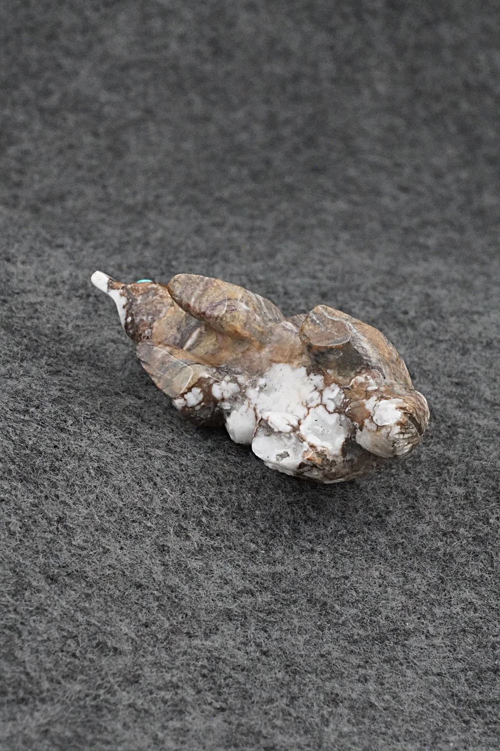 Badger Zuni Fetish Carving - Ronnie Lunasee